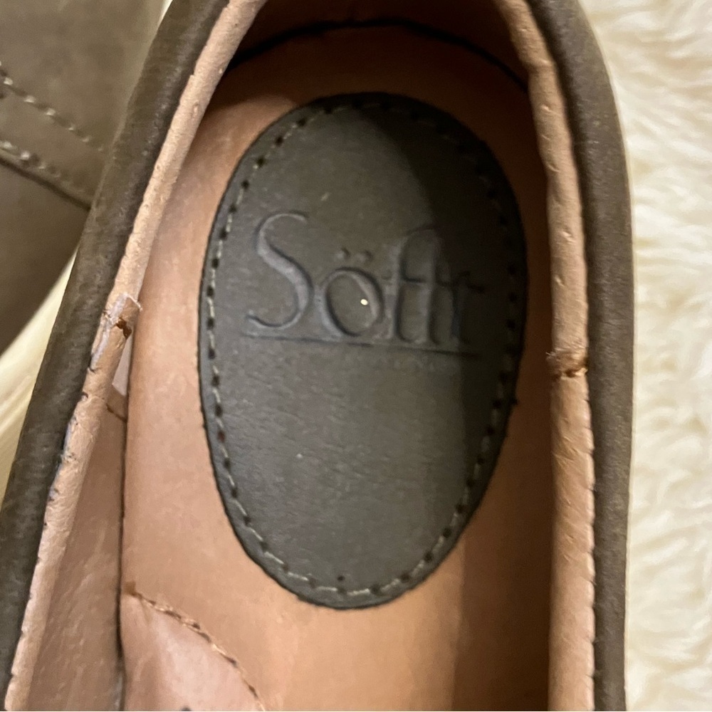 EUC Sofft Olive Green Slip-on Flats Arch Support Leather Size 6.5 - Picture 7 of 8